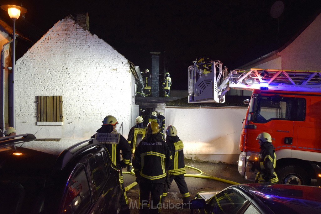 Feuer 2 Koeln Porz Langel Hinter der Kirche P097.JPG - Miklos Laubert